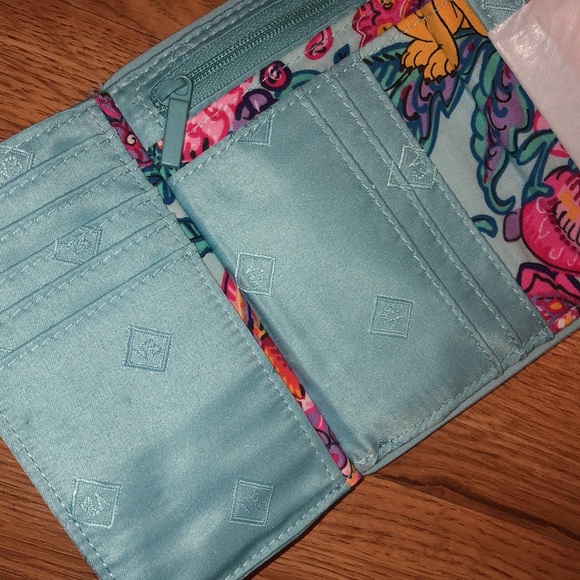 🌸💎🌸 💋Vera B x Disney Vibes💋 🌸💎🌸 Wallet - Picture 10 of 11